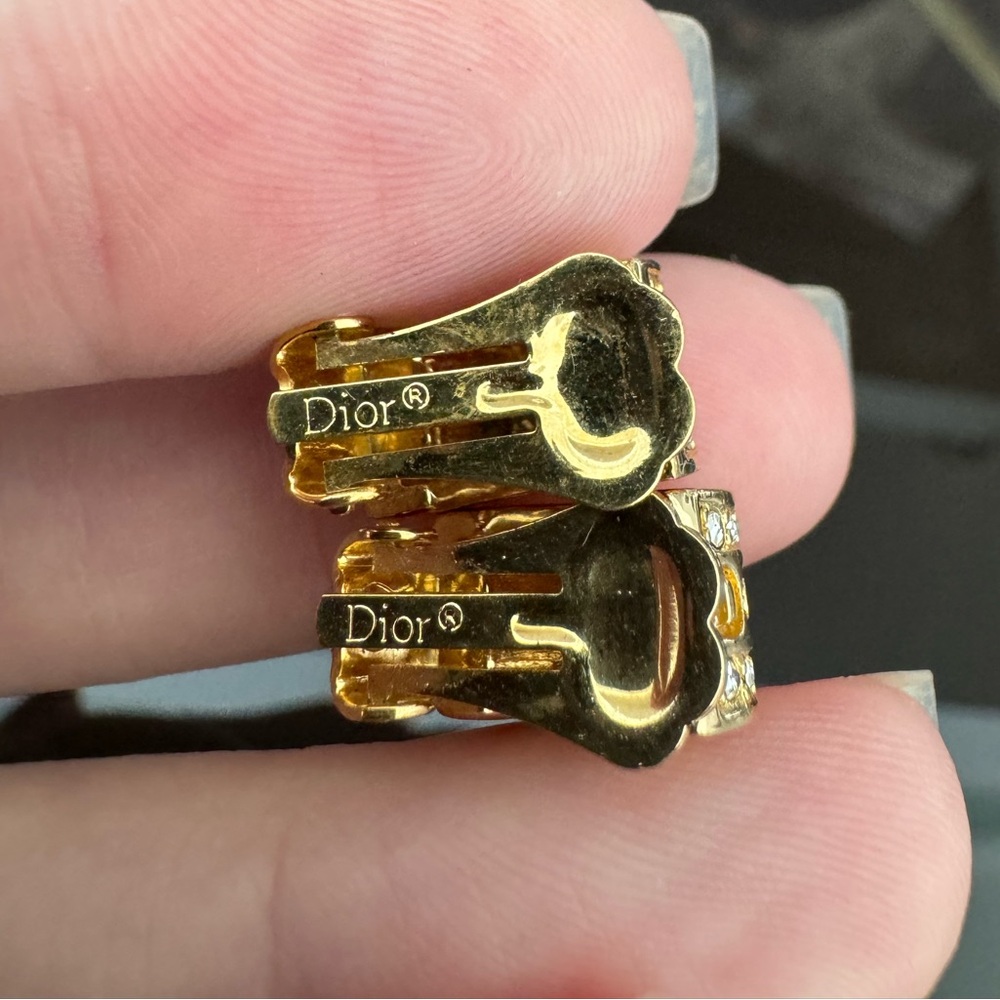 LOT 2236 18K gold plated Dior vintage clip on earrings - Picture 4 of 6